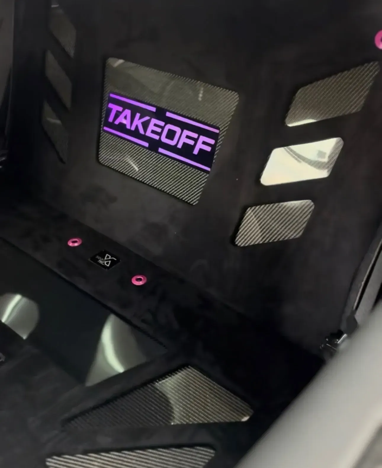 Lit Takeoff panel in the rear seat delete